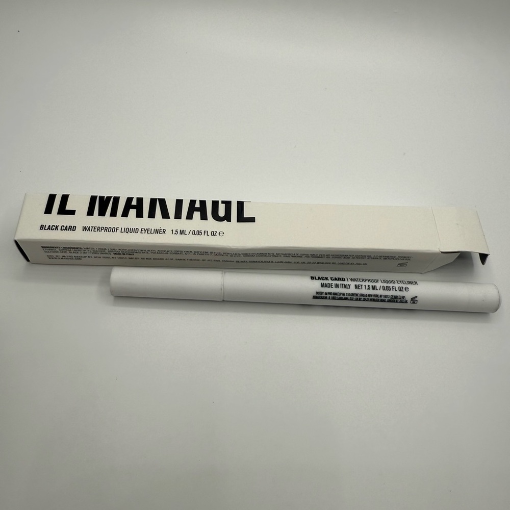 Il Makiage Black Card Waterproof Liquid Eyeliner